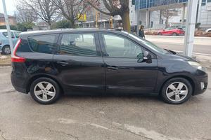 Renault Gran Scenic 7 POSTI