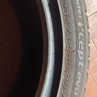 gomme invernali 235/45 R19