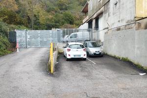 4 posti auto più scooter 53mq Soccavo