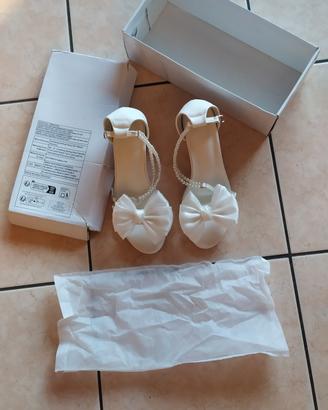 scarpe con tacco bianche  muove