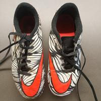 Tacchetti 12 Nike Hypervenom Phatal II FG n. 38