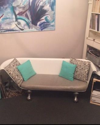 Vasca-Sofa con piedini
