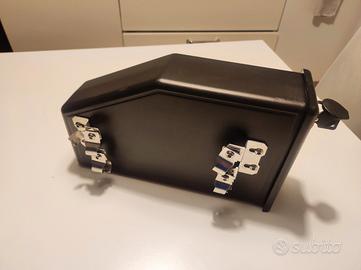 cassetta attrezzi toolbox per moto