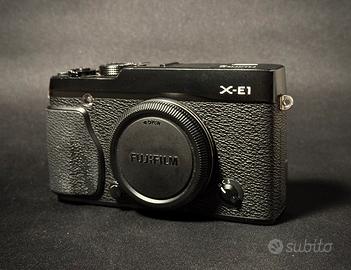 Fujifilm X-E1 - impeccabile, da collezione + Cover