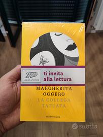 libro "La collega tatuata" di Margherita Oggero