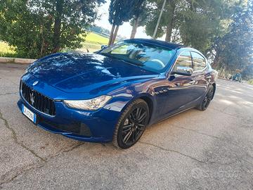 Maserati ghibli diesel 3.0 v6 275 cavalli led navi