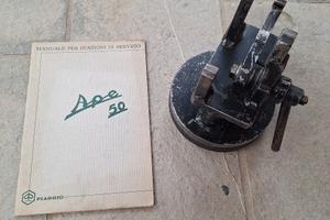 Manuale e attrezzo smontaggio Piaggio Ape 50