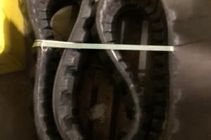 CINGOLO PER MINIESCAVATORE 250x52,5Nx73