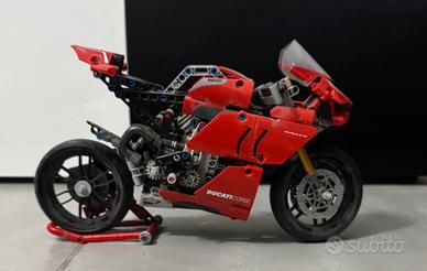Lego Ducati