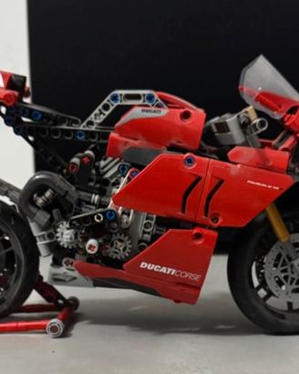 Lego Ducati