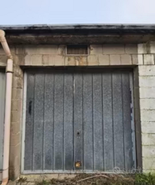 Box garage 12mq vendita Solaro (NO SPESE)