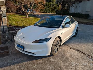 Tesla Model 3 2024 Long Range awd