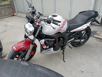 Yamaha Fz6