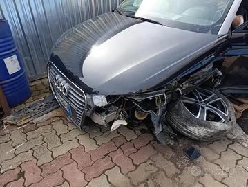Audi A1 incidentata