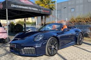 Porsche 911 Carrera 4 GTS Cabriolet 541 CV (...