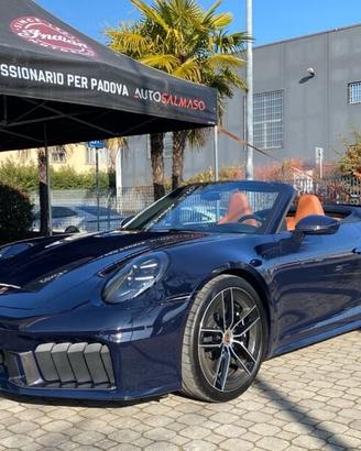 Porsche 911 Carrera 4 GTS Cabriolet 541 CV (...