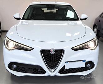 Alfa Stelvio 2.2 Turbodiesel 190 CV AT8 RWD Execut