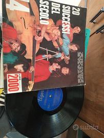 50 dischi in vinile di vari autori