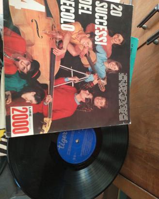 50 dischi in vinile di vari autori