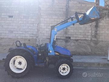 TRATTORE NEW HOLLAND 55