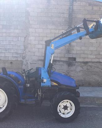 TRATTORE NEW HOLLAND 55
