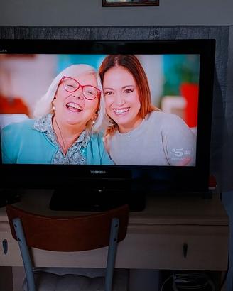 Tv lcd 32 pollici toschiba 