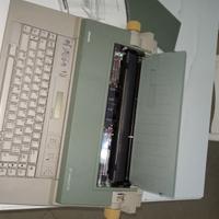 Macchina da scrivere Olivetti