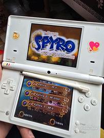 Nintendo DSi Bianco + 3 Giochi
