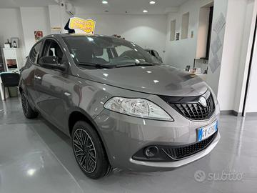 Lancia Ypsilon HYBRID KM 0*OK NEOPATENTATI*