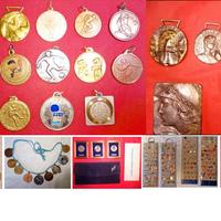Medaglie sport varie, spille pins e altre vintage