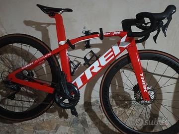 Bici da corsa Trek Madone