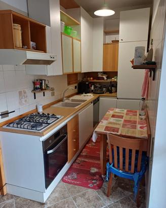 CUCINA COMPLETA IN BUONE CONDIZIONI