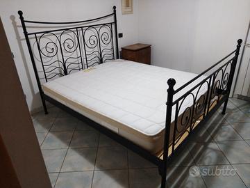 LETTO MATRIMONIALE IN FERRO VERNICIATO NERO