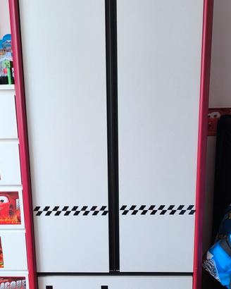 2 armadi , 1 comodino e letto originale f1