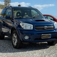 Toyota RAV 4 RAV4 2.0 Tdi D-4D cat 3 porte Sol