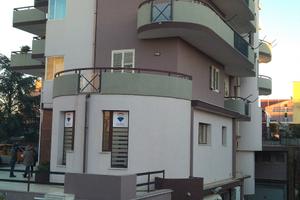 Locale polivalente in viale Americhe