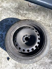 Pneumatici e cerchi in ferro