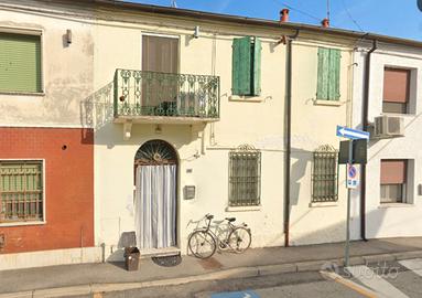 Massafiscaglia - Casa con scoperto e garage