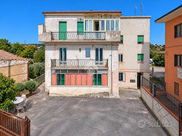 4 LOCALI A CHIETI