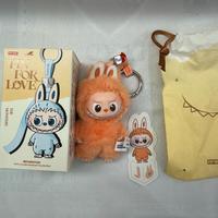 Popmart Labubu Pin for Love - Lettera J