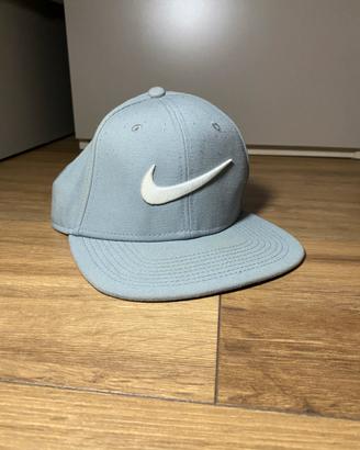 Cappello con visiera Nike
