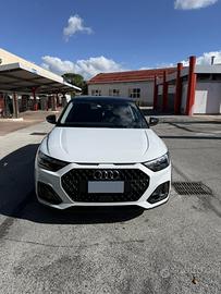 Audi A1 allstreet identity contrast