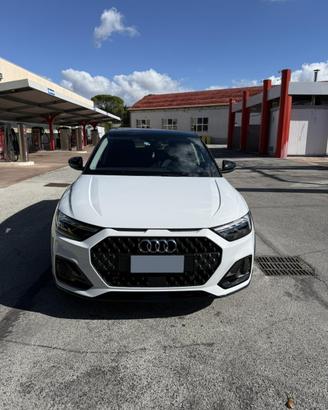 Audi A1 allstreet identity contrast