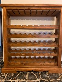 Cantina artigianale in legno per vino
