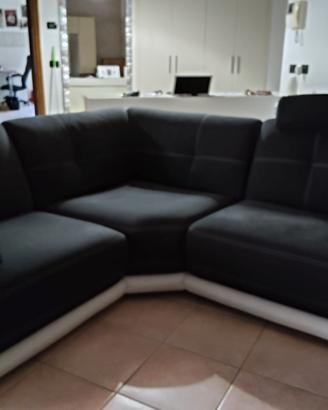 DIVANO ANGOLARE