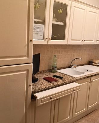 Cucina in legno laccata 
