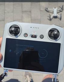 Dji Air 2s più radiocomando Rc con monitor. 