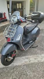 Vespa hpe 300 supersport