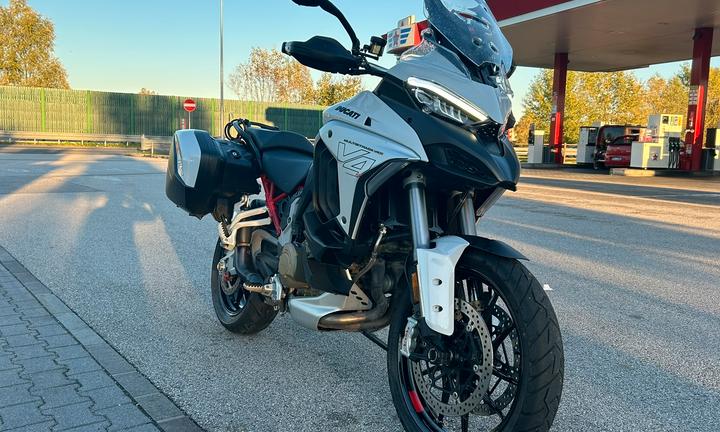 Ducati Multistrada V4S