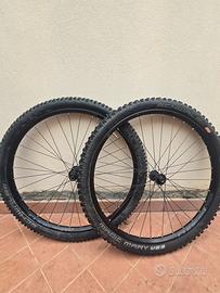 Ruote MTB 29 Boost Shimano mozzi Cube EX30 Tubeles